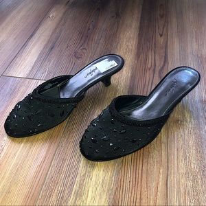 Jacqueline Ferrar | black closed toe